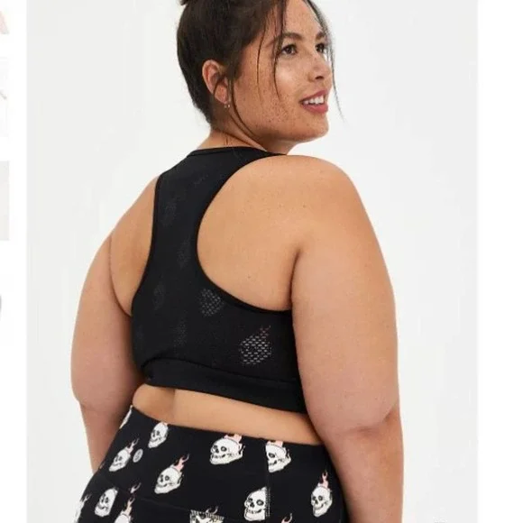 Torrid Foxy Black Skull Flames Sports Bra - Picture 3 of 4